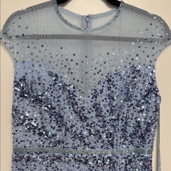 NWT | Mac Diggal 5619 Blue Embellished High Neck Cap Sleeve Gown Size 8 - Picture 7 of 12